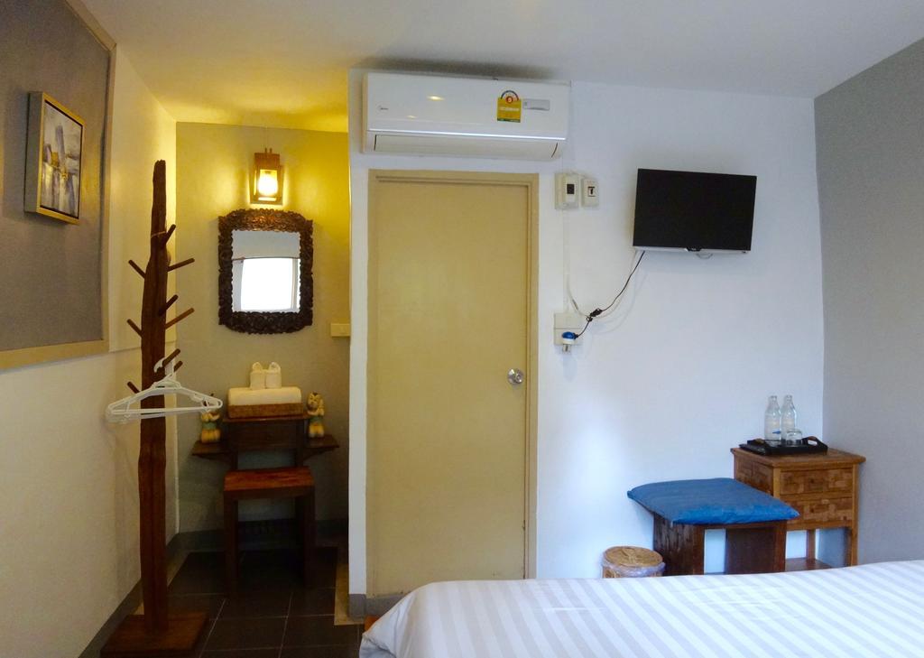 Stay With Me Guest House Чиангмай Экстерьер фото
