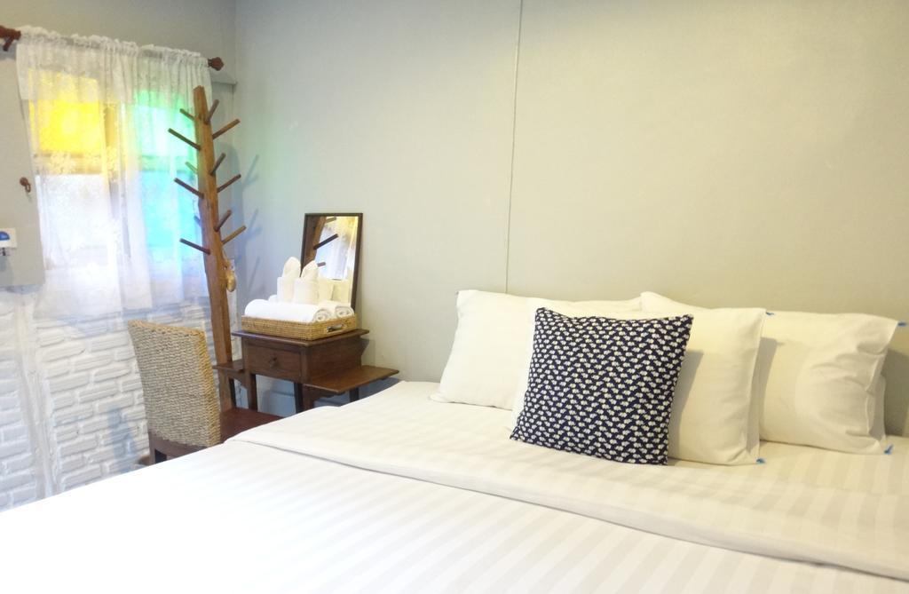 Stay With Me Guest House Чиангмай Номер фото