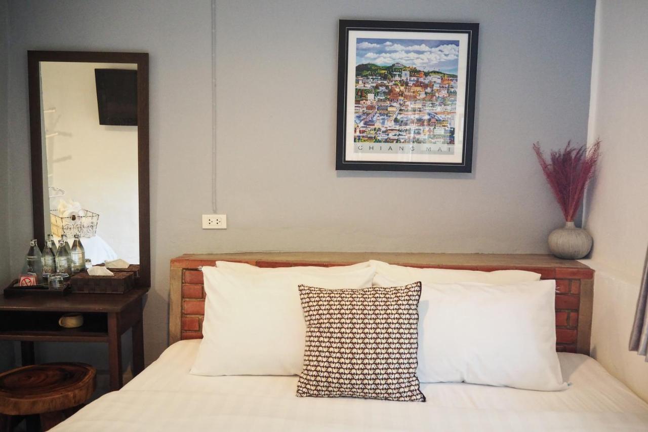 Stay With Me Guest House Чиангмай Экстерьер фото