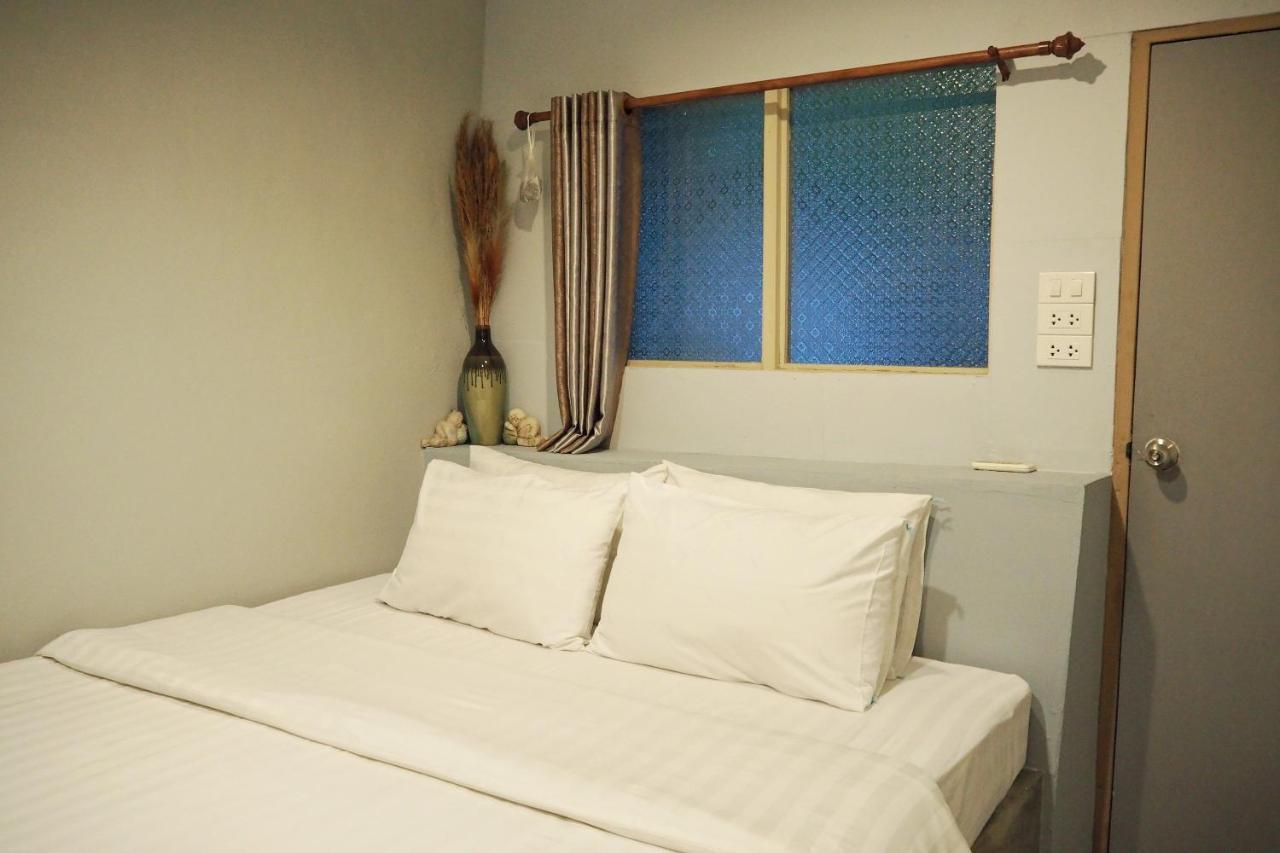 Stay With Me Guest House Чиангмай Экстерьер фото
